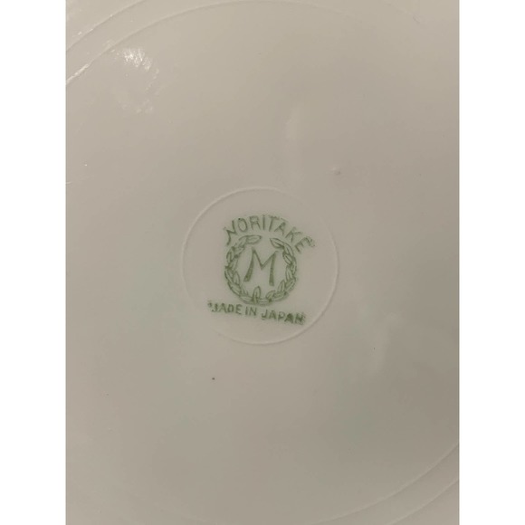 Pair of Noritake Blue Lusterware Fruit Basket Side Plates - Picture 9 of 10